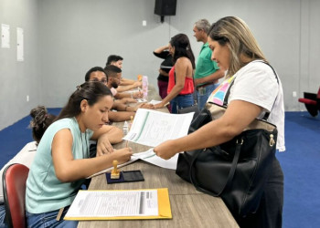 Prefeitura de Timon prorroga entrega de títulos de seletivo com mais de 400 vagas e salários de até R$ 4,8 mil