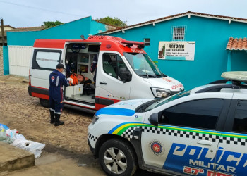 Mulher é socorrida após ser esfaqueada no litoral do Piauí; ex-companheiro é o principal suspeito