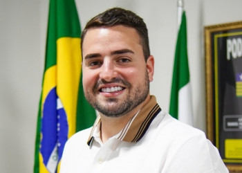 Prefeito do PT nomeia a mãe, esposa e os tios para as melhores Secretarias de Aroazes, no Piauí; confira