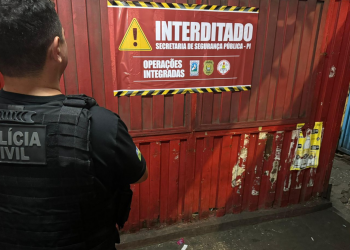 Trailers que eram usados para o tráfico de drogas e receptação são interditados pela polícia em Teresina