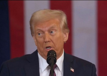 Trump cita novas tarifas ao Brasil durante discurso no Congresso dos EUA