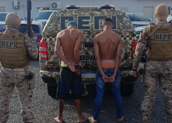 Adolescentes são apreendidos com motos roubadas e drogas em Teresina; jovens tentaram fugir quando avistaram a polícia