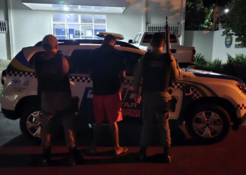Detento que ateou fogo em colchão de delegacia é preso novamente após ser flagrado pilotando moto em alta velocidade no Piauí