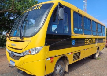 PRF flagra ônibus exclusivo para estudantes do Ceará em transporte irregular de membros de quadrilha junina no Piauí