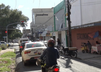 Prefeitura de Teresina estuda cobrar por estacionamento em vias públicas do Centro