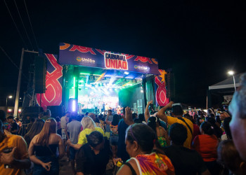 Carnaval de União encerra com emoção no show da banda Desejo de Menina