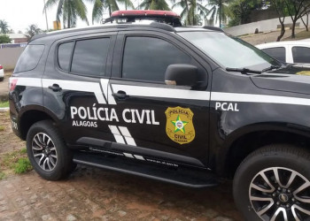 Jovem liga para polícia pedindo para ser preso horas depois de matar vizinho