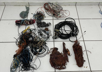 Polícia Civil apreende grande quantidade de fios e cobres em endereços suspeitos de receptação em Teresina