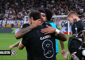RECORD ‘massacra’ Domingão da Globo com partida Corinthians X Santos e registra o dobro de audiência no Paulistão