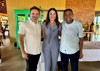 Lideranças da oposição disputam indicação do grupo para 2026