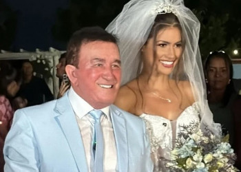 Aos 74 anos, Amado Batista se casa com miss, de 23, em fazenda no Mato Grosso; FOTOS!