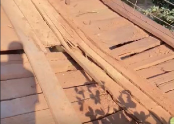Prefeitura de Amarante questiona vídeos de ponte desabando e ônibus escolar precário, mas deixa brechas