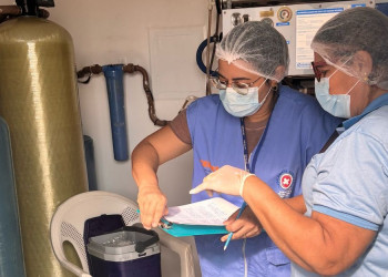 Vigilância Sanitária realiza análise de água em serviço de hemodiálise no município de Picos