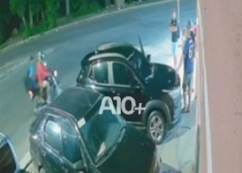 Sargento da PM reage a assalto, atira em bandido, mas é baleado em Teresina; vídeo mostra ação