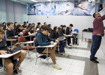 Pé-de-Meia Licenciaturas: últimos dias para cadastro para bolsa mensal