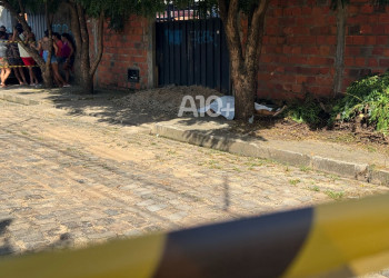 Homem que tomava café na frente de casa é surpreendido e executado a tiros na zona Leste de Teresina