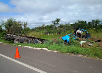 Motorista morre após perder controle de caminhão e sair de pista no Piauí; suspeita que ele teria adormecido ao volante