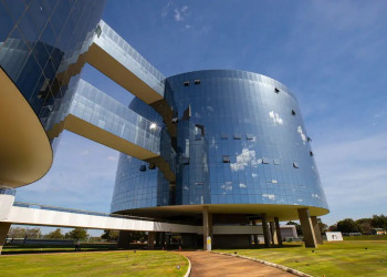 MPF questiona veto a terapia hormonal para crianças e adolescentes