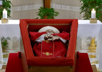 Papa Francisco: velório aberto começa amanhã, funeral será no sábado