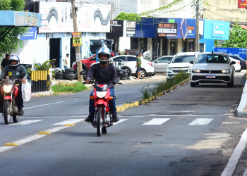 Liberação de faixas para motocicletas reduz acidentes em 45%, aponta HUT; medida foi adotada pela prefeitura