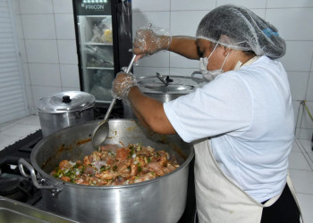 Segurança alimentar: Restaurante Popular do Piauí serve 2 mil refeições em 48h na Santa Maria da Codipi