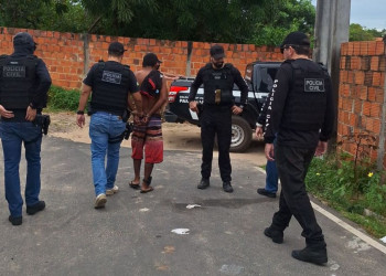 Suspeitos de matarem homem e enterrarem corpo da vítima são presos pela polícia no litoral do Piauí