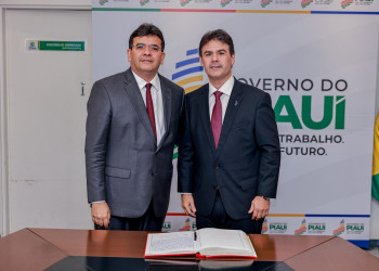 Governador do Piauí transfere cargo ao presidente da Alepi para acompanhar Lula em viagem à China
