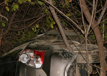Empresário perde controle da direção e capota veículo no interior do Piauí