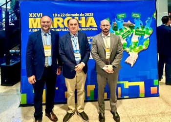 Prefeito de Floriano participa da XXVI Marcha a Brasília em Defesa dos Municípios