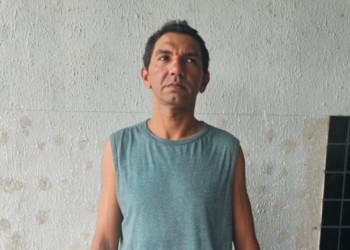 Condenado por matar homem a facadas enquanto ele dormia é preso no litoral do Piauí; crime aconteceu há 16 anos