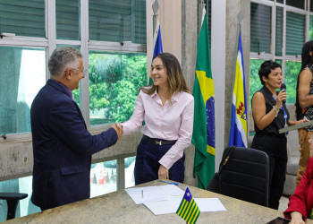 Pacto pelas Crianças do Piauí firma parceria com a Uespi para garantir permanência estudantil por meio de Auxílio-Creche