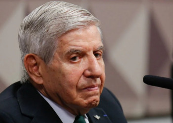 Heleno deixa Comando Militar para cumprir prisão domiciliar