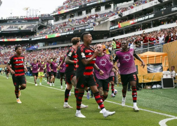 De virada, Flamengo vence o Chelsea e assume liderança do Grupo D do Mundial