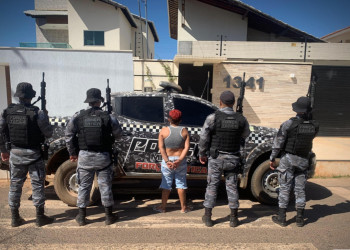 Mulher é presa pela polícia em boca de fumo no interior do Piauí