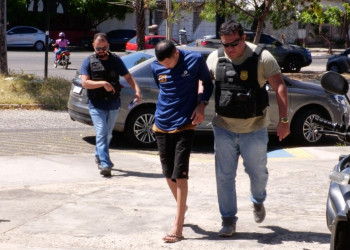 Homem que matou outro e ateou fogo na moto dele é preso em Teresina; crime teria sido motivado por disputa amorosa, diz delegado