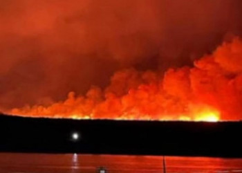 Governo envia transporte aéreo para conter incêndio de grandes proporções que atinge Pavussu, no interior do Piauí