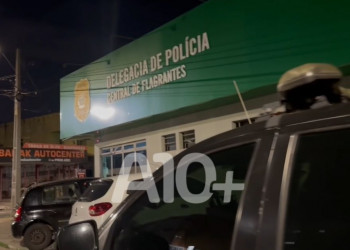 Detento é flagrado por policiais ao tentar entrar no presídio com drogas e celular no Piauí