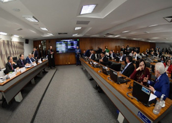 Senado aprova novo Código Eleitoral na CCJ; oposição garante inclusão do voto impresso nas eleições