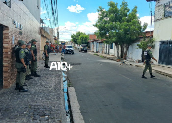 Criminosos invadem casa e executam jovem com vários tiros na zona Sudeste de Teresina