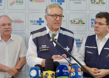 Em visita a Teresina, ministro Padilha fala sobre caso suspeito de intoxicação por metanol em Parnaíba; VÍDEO!