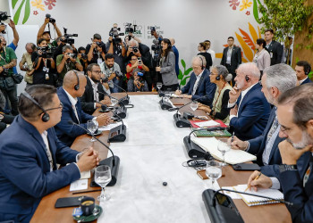 Lula assume comando das negociações finais no penúltimo dia da COP30