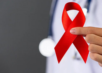 Campanha Dezembro Vermelho foca em tratamento oportuno e combate ao estigma do HIV/Aids e outras ISTs
