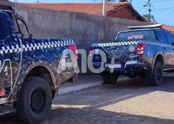 Mulher é surpreendida e assassinada a tiros dentro de casa no litoral do Piauí; polícia investiga