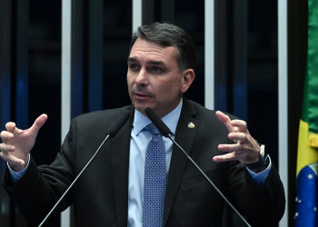 Flávio Bolsonaro define anistia como prioridade após ser escolhido para disputar Presidência