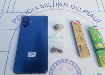 Polícia apreende drogas e celular após acompanhamento tático na zonaNorte de Teresina