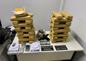 Polícia apreende cerca de 45kg de drogas e arma do Comando Vermelho no litoral do Piauí