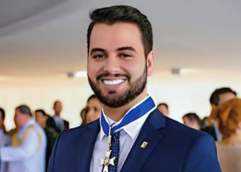 Por ordem de Moraes, PF prende ex-assessor de Bolsonaro, Filipe Martins