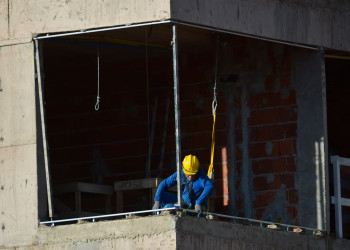 Fim da escala 6x1 pode eliminar ao menos 600 mil empregos, diz entidade