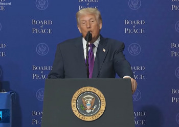 Trump anuncia tarifa global de 10% após decisão da Suprema Corte dos Estados Unidos