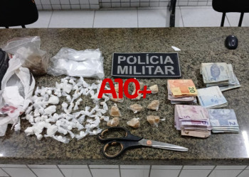 Polícia realiza ação e apreende drogas e dinheiro dentro de casa em construção no litoral do Piauí
